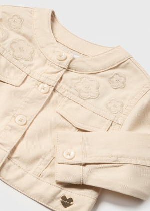 069 Almond