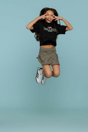  Black/off-white