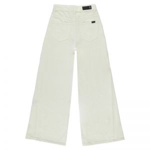  23 White