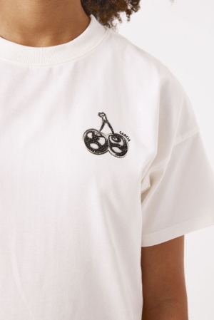  Off white 