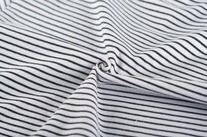 Ecru
