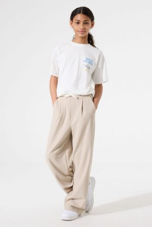  53 Off White