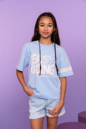  Blue/Off-white