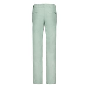  Pale green