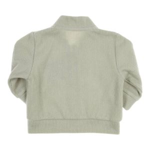  Pale green
