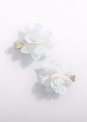  062 Cream