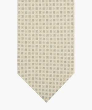  C 1 LIGHT GREY