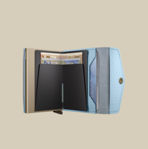 ENVELOPE ICE BLUE
