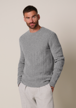  C 1 LIGHT GREY